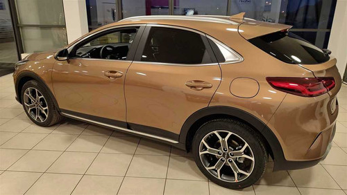 Machine Bronze 3 3 reducirani.jpg