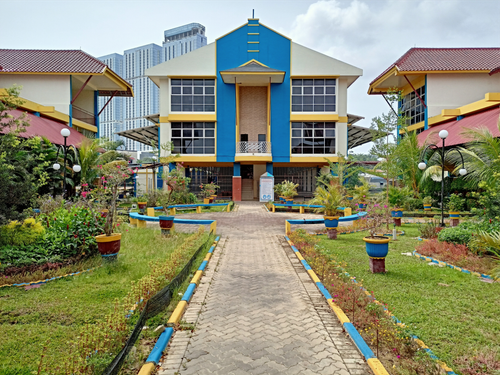 Gedung Smakys 2 (1).png