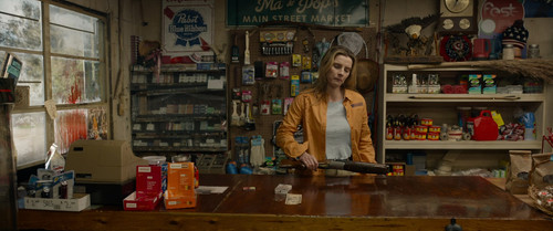 The.Hunt.2020.1080p.BluRay.CZ SK EN.x264 WUTANG.mkv snapshot 00.27.19 [2024.12.01 09.06.57].jpg