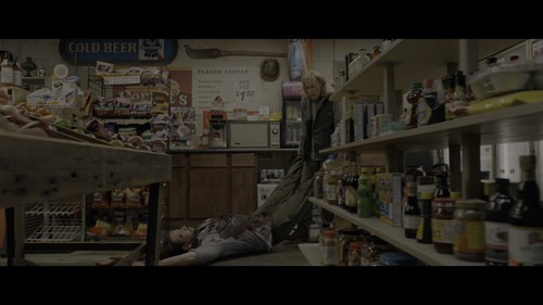 The.Hunt.2020.2160p.MA.WEB DL.CZ SK EN.HDR.DV.HEVC VD0N.mkv snapshot 00.22.49 [2024.12.01 09.21.07].jpg