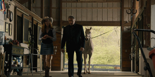 Tulsa.King.S02E01.Back.in.the.Saddle.2160p.AMZN.WEB DL.CZ EN.DDP5.1.H.265 NTb.mkv snapshot 19.55 [20.jpg