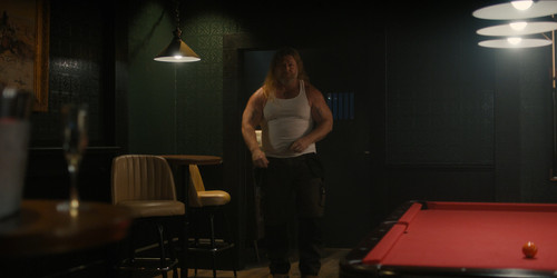 Tulsa.King.S02E01.Back.in.the.Saddle.2160p.AMZN.WEB DL.CZ EN.DDP5.1.H.265 NTb.mkv snapshot 16.34 [20.jpg