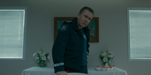 Tin.Star.S01E01.Fun.and.S.laughter.1080p.BluRay.CZ EN.AC3.x265.HEVC My.mkv snapshot 14.33 [2024.12.0.jpg