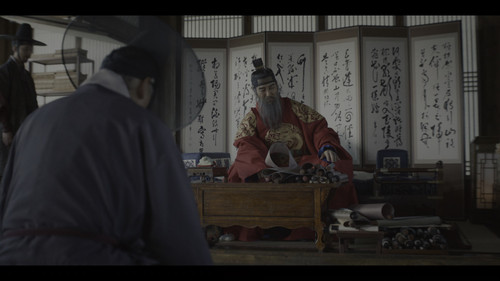 Uprising.2024.2160p.NF.WEB DL.CZ KO.DDP5.1.DV.HDR.H.265 HHWEB.mkv snapshot 01.11.55 [2024.12.03 16.3.jpg