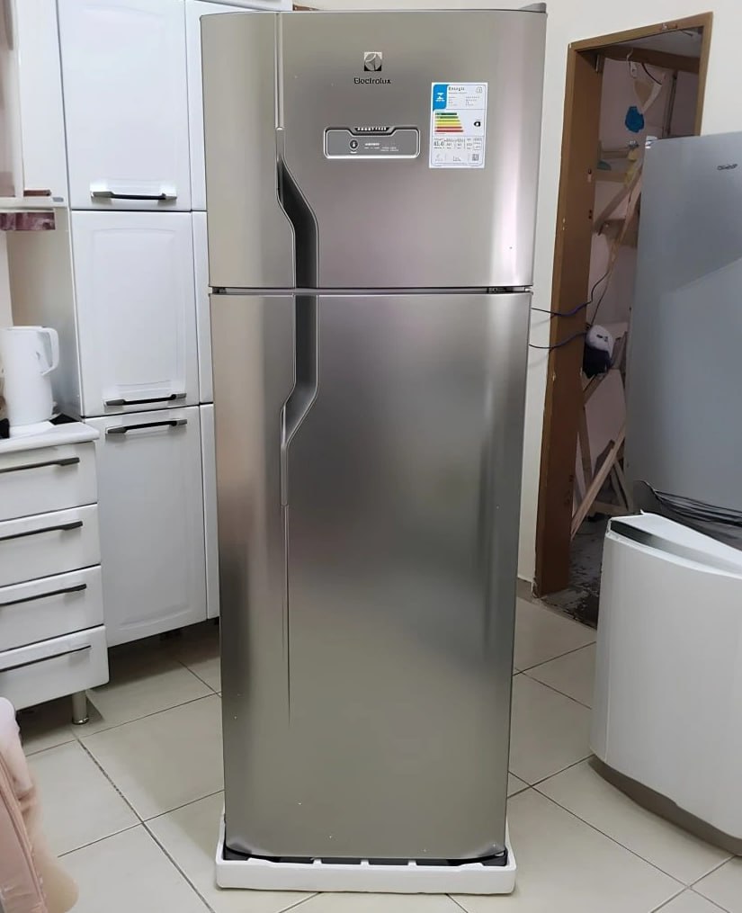 Geladeira/Refrigerador Electrolux Frost Free – Duplex 400L DFX44