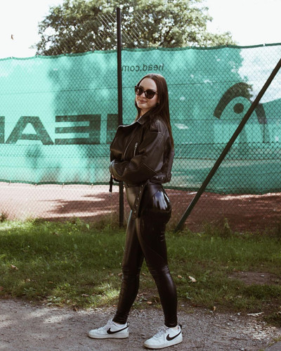 LederLegins489@ensmelissa 21YROLD