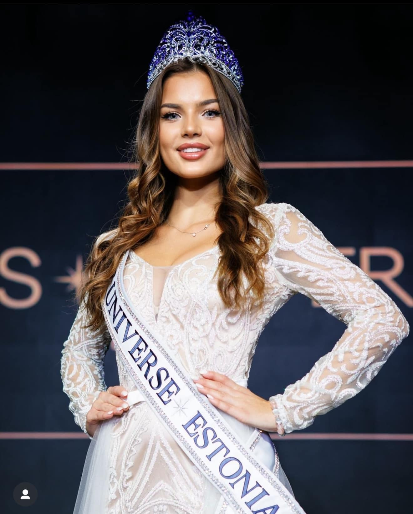 traz 11 anos, estonia regressa de participar em miss universe. 22ephmu