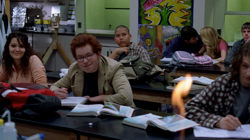 Breaking.Bad.S01E01.2160p.NF.WEB DL.DDP5.1.HEVC.DUAL PD 002.png