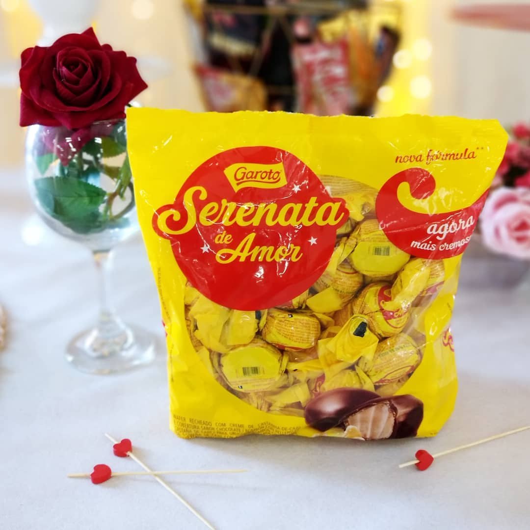 Bombom GAROTO Serenata de Amor 825g