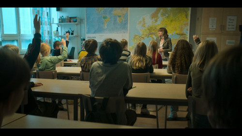 Genombrottet.S01E01.Nepredstavitelna.vec.1080p.NF.WEB DL.CZ SV.DD+5.1.x264 My.mkv snapshot 17.53 [20.jpg