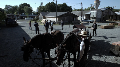 Banshee.S01E01.Pilot.1080p.BluRay.CZ EN.DD5.1.x265.HEVC My.mkv snapshot 42.34 [2025.01.16 17.48.43].jpg