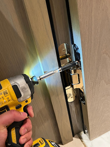 Emergency Locksmith Service in Earls Court | AlanCo Services.jpg