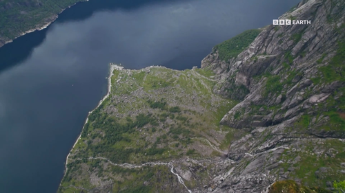 Wild.Scandinavia.S01E01.2023.1080p.Hami.WEB DL.H264.AAC HHWEB.mkv 20241122 150438.273.png