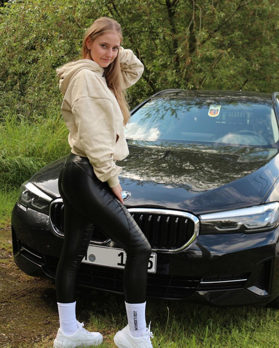 GG712The first pictures with the BMW