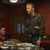 3000.Miles.to.Graceland.2001.1080p.BluRay.CZ EN.X264 AMIABLE.mkv snapshot 00.38.48 [2024.12.31 23.38