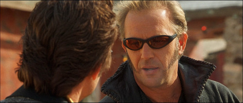 3000.Miles.to.Graceland.2001.1080p.BluRay.CZ EN.X264 AMIABLE.mkv snapshot 00.08.27 [2024.12.31 23.37.jpg