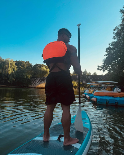 Photo by E V Λ Ν on August 01, 2024. Có thể là hình ảnh về thuyền kayak, cái bè và thủy vực..jpg