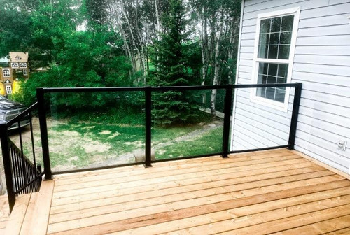 Deck Contractors Saskatoon.jpg