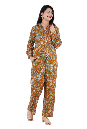 CORD 9025 Musterd (1).png