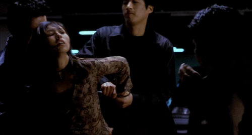 cap Geoul.sokeuro.2003.720p.WEB DL.DD5.0.H.264 MooMa 01 01 26 06.png