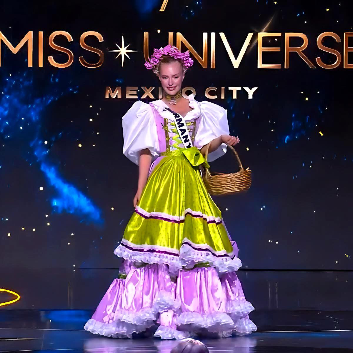 preliminary competition de miss universe 2024. - Página 3 2AUZ6wg