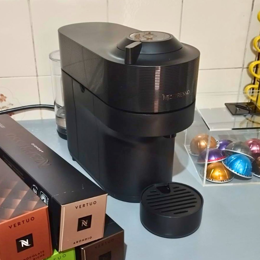 Nespresso Cafeteira Vertuo Pop Preta