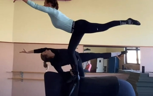 284D80F1EED7C31676EC52B088081585 video