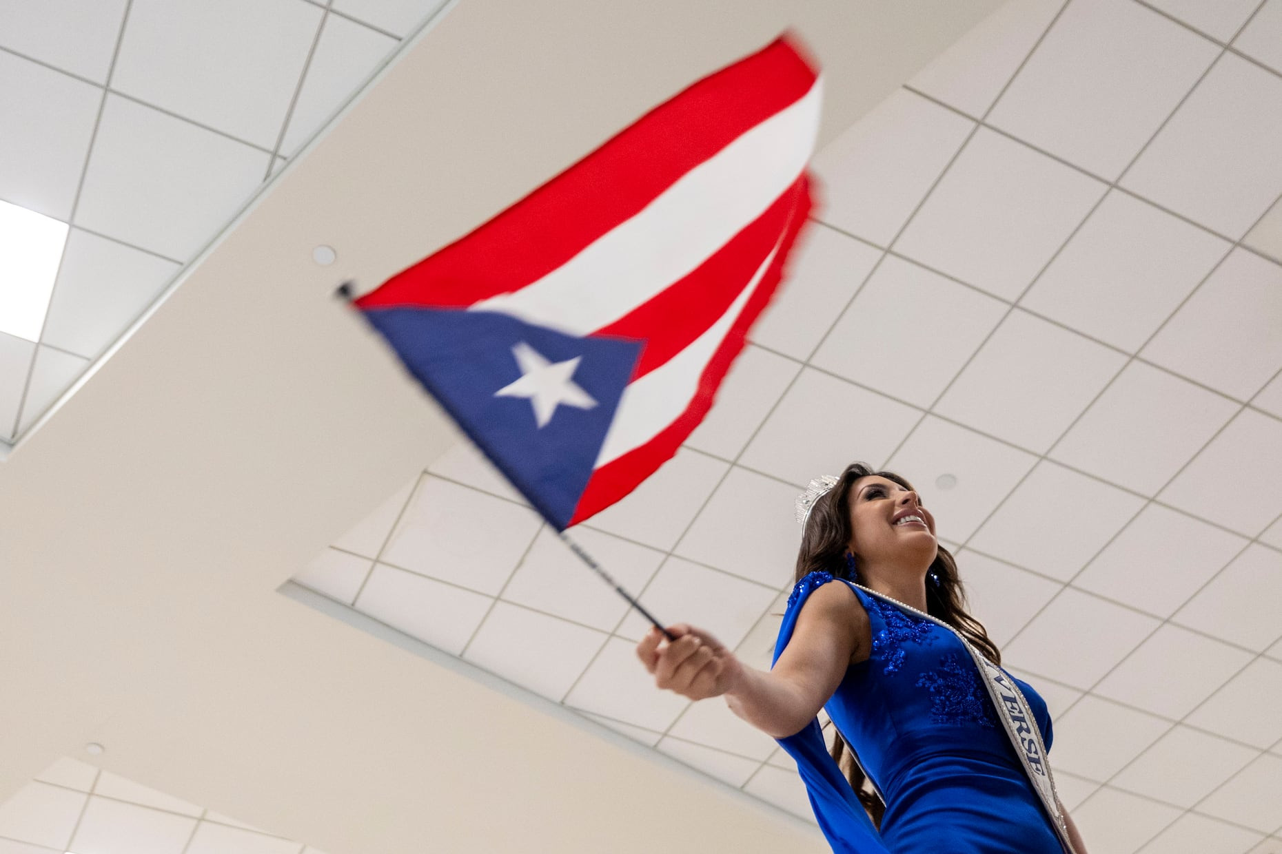 Salida ✈️ Jennifer Colon Miss Universe Puerto Rico 2024 rumbo a Mexico 2ChYcX9