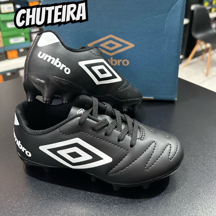 Chuteira Futebol Campo Umbro Trava Fixa Confortável