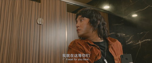 假爸爸.Fake.Dad.2025.2160p.120fps.WEB DL.HEVC.AAC5.1 ZmWeb.mp4 20250208 154913.844.png
