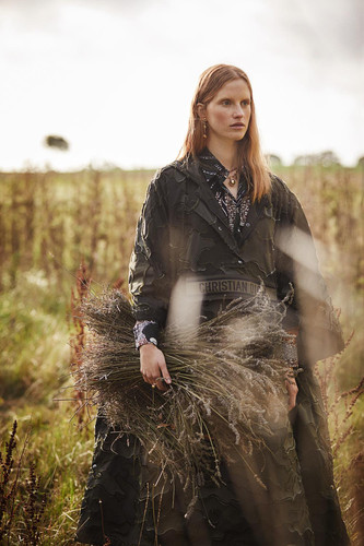 Shot09 242 1000x1500q2