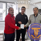 00 Manset Kermes Gelirimizi Kizilay Baskanina Teslim EttikWeb