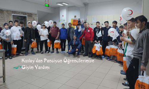 0 Manset Kizilaydan pansiyon ogrencilerine giyim yardimi.jpg