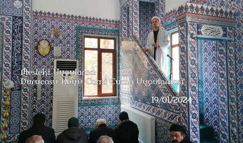 0 Manset cuma uygulamasi erkek durucasu 19 1 24.jpg