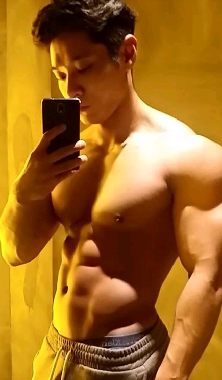 tumblr nqeroukiQp1r91wwbo1 500.jpg