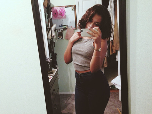 tumblr n9i6igphPl1rqgappo1 1280.jpg