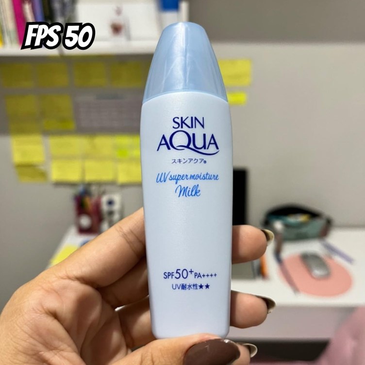 SKIN AQUA® Super Moisture Milk 40g – Protetor Solar Facial sem cor FPS50 com Ácido Hialurônico e Textura Leve