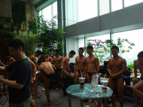 tumblr nw5oo71pXv1swfg96o7 1280.jpg