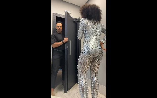 4ELECTRICWOMANINTERRUPTED@vitorialbanese Untitled