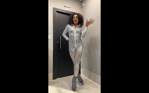 4ELECTRICWOMAN@vitorialbanese Untitled