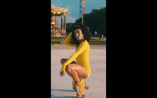 3ELECTRICWOMAN@vitorialbanese Untitled