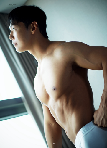 The Boy Series 17 Saeroi (29).png