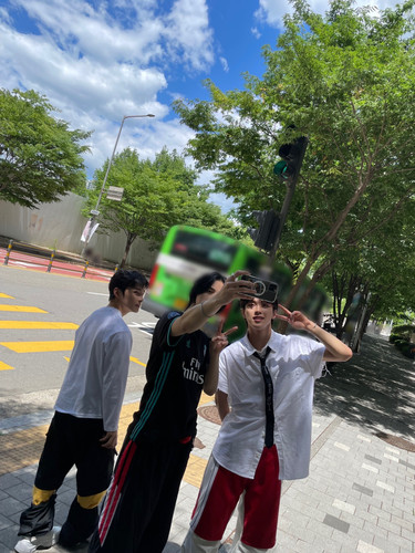 img 17170870727549e73f854e730d83ed9f8c208f1b0061f60d0e94dcd2033bfa8bdb185ccbeaaf6.jpg