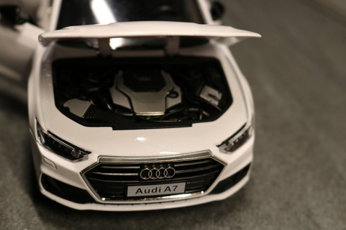 Количкаа метална Audi A7.jpg
