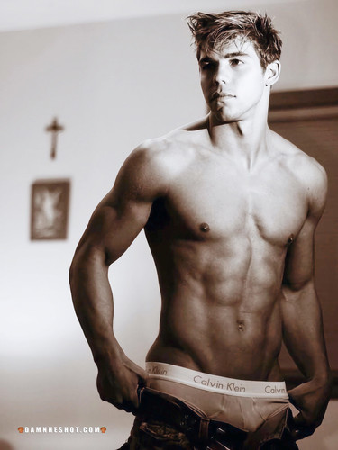 tumblr bf5fd7f3108280e835b973f7c296eb14 e3507e49 2048.jpg