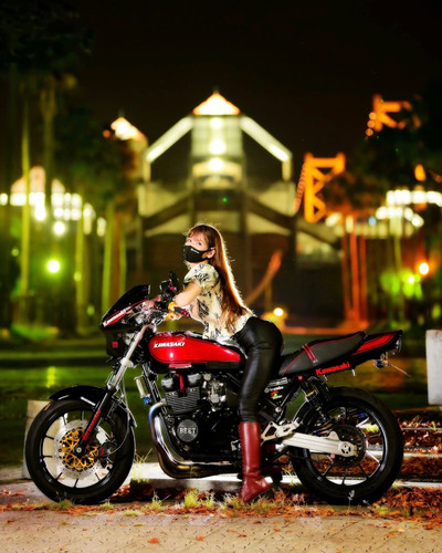 asian781 @s chan.style~This is a rare night shoot 🥰✨ I'm going to the Setouchi Bike Festa in Yoshima