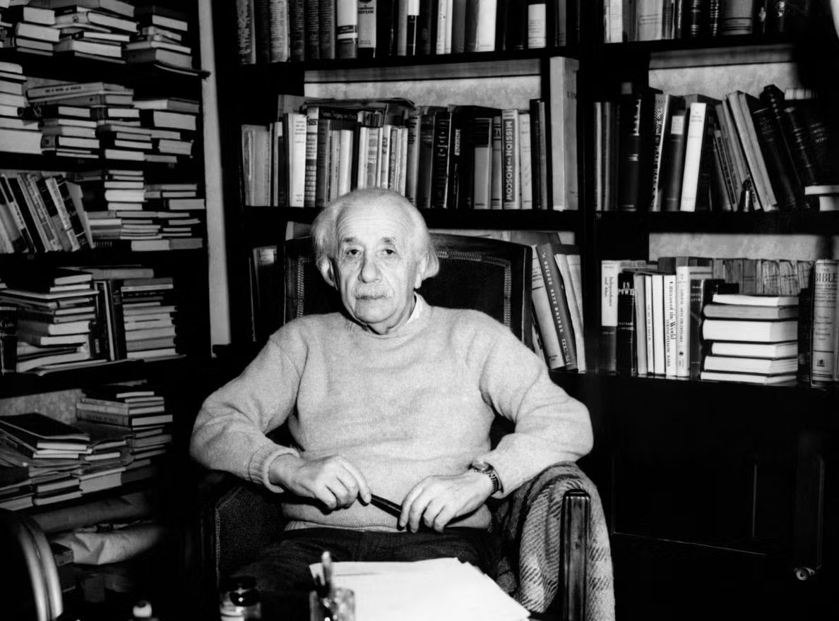 Rappresentazione artistica che simboleggia la coesistenza di materia e spirito nella natura, secondo le teorie di Albert Einstein.