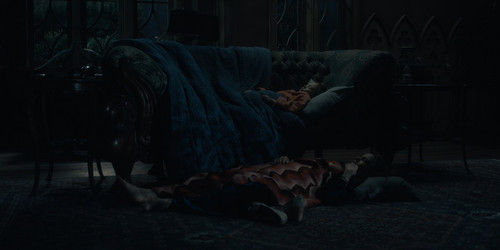 The.Haunting.of.Hill.House.S01E01.Steven.Sees.a.Ghost.1080p.NF.WEB DL.CZ EN.DD+.5.1.x265.HEVC My.mkv.jpg