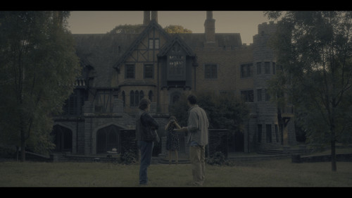 The.Haunting.of.Hill.House.S01E02.Open.Casket.2160p.NF.WEB DL.CZ EN.DDP.5.1.DoVi.HDR.HEVC SiC.mkv sn.jpg