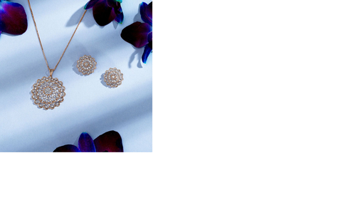Graceful Adornments Discover the Perfect Pendant Set for Every Occasion.png